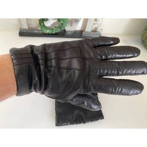 Vintage Fownes Ladies Black Lined‎ Leather Gloves Made in Philippines Size 6.5